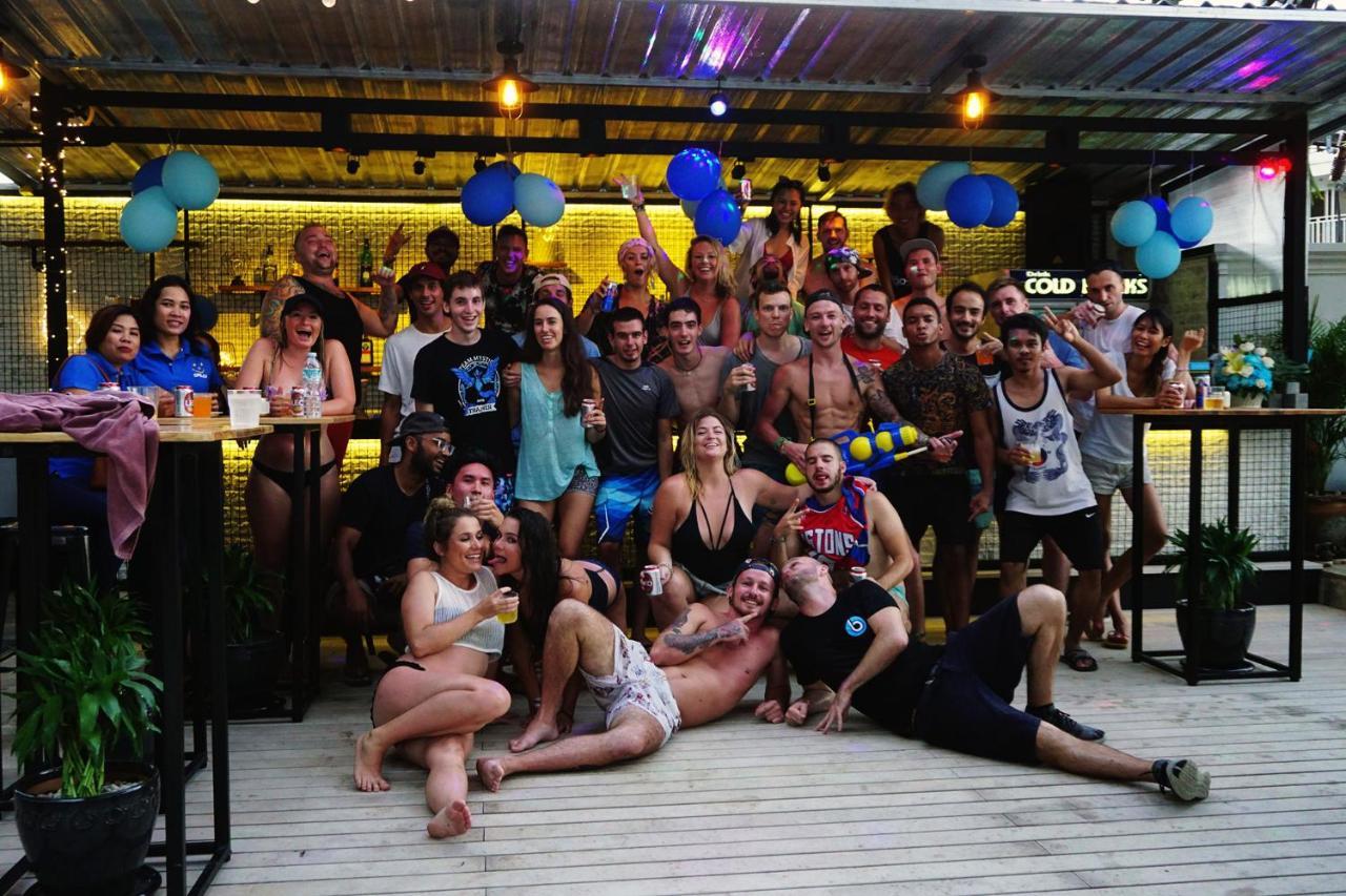 Bodega Phuket Patong (Adults Only) Hostel Buitenkant foto