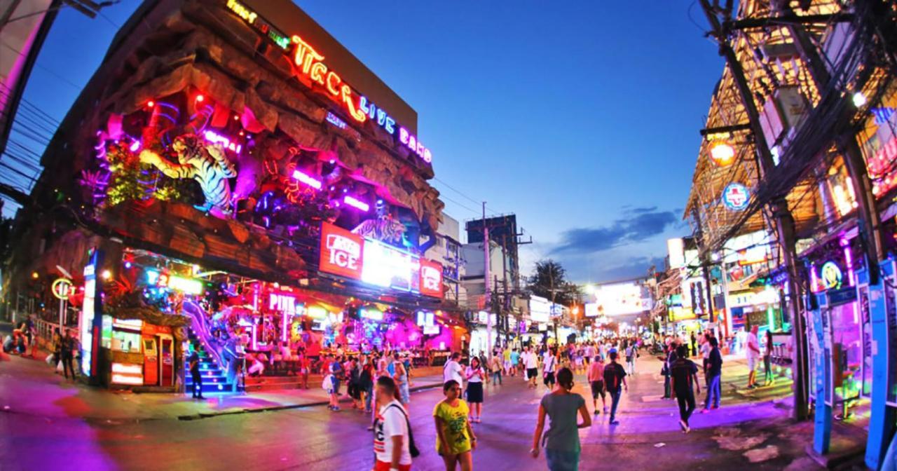 Bodega Phuket Patong (Adults Only) Hostel Buitenkant foto
